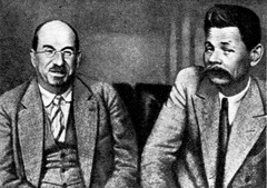 А. В. Луначарский и А. М. Горький. 1929 г.